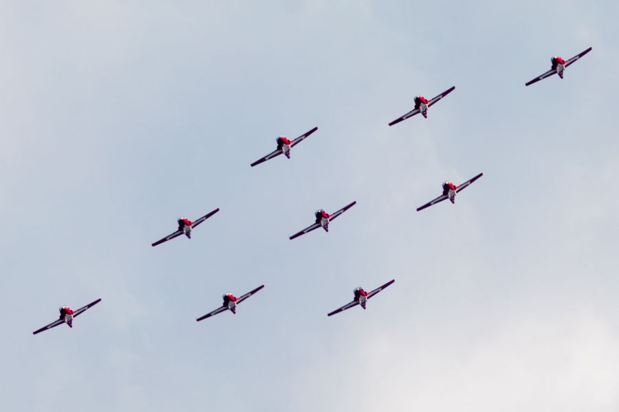 Snowbirds Air Show Thrills Penticton Beachgoers Snowbirds Air Show Thrills Penticton Beachgoers
